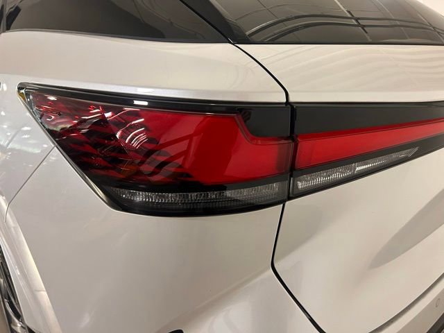 Used 2023 Lexus RX 350 Premium w/ Accessory Package AWD/4WD image 31