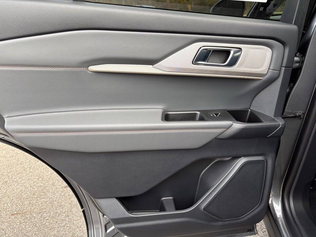 New 2026 Ford Explorer Active w/ Active Comfort Package image 24