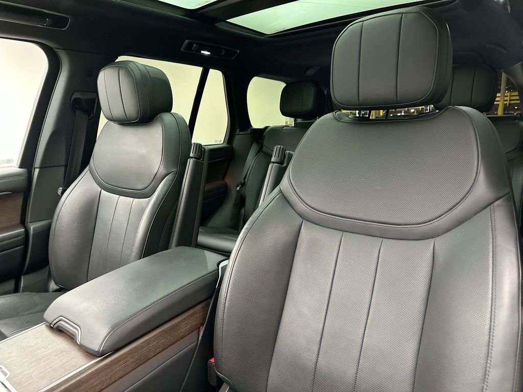 Certified 2023 Land Rover Range Rover SE image 22