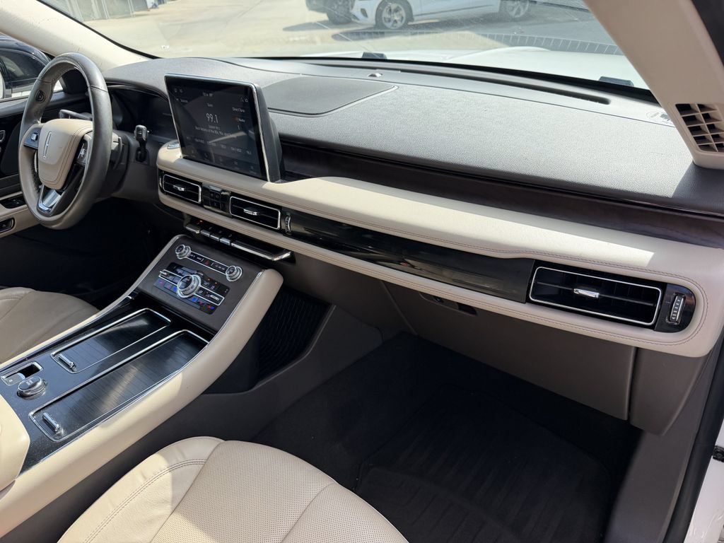 Used 2020 Lincoln Aviator Reserve w/ Elements Package Plus RWD image 28