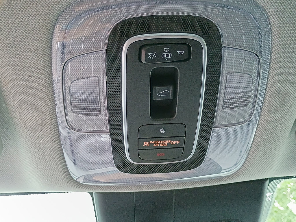 Used 2022 Hyundai Elantra Limited FWD image 24