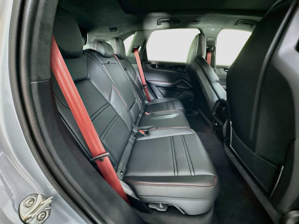 New 2026 Porsche Cayenne GTS AWD/4WD image 29