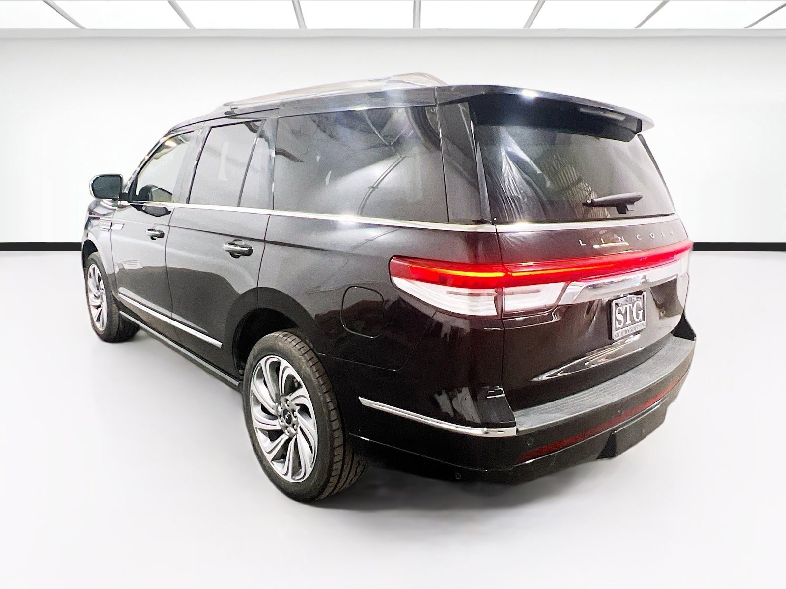 Used 2024 Lincoln Navigator Reserve image 6