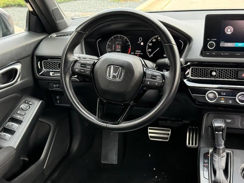 Used 2023 Honda Civic Sport image 14