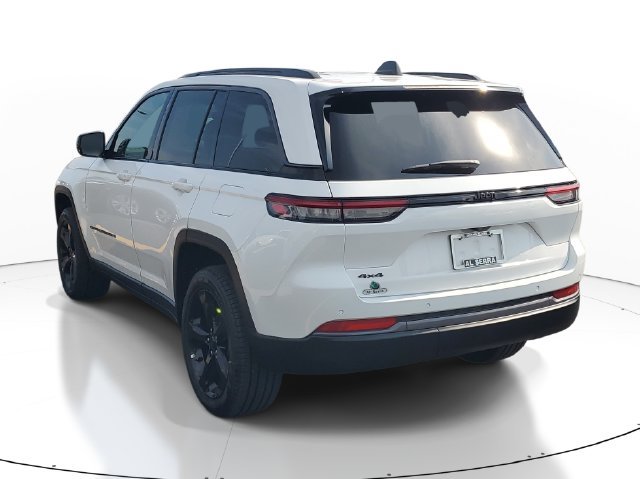 New 2026 Jeep Grand Cherokee Limited w/ Limited Altitude Package AWD/4WD image 3