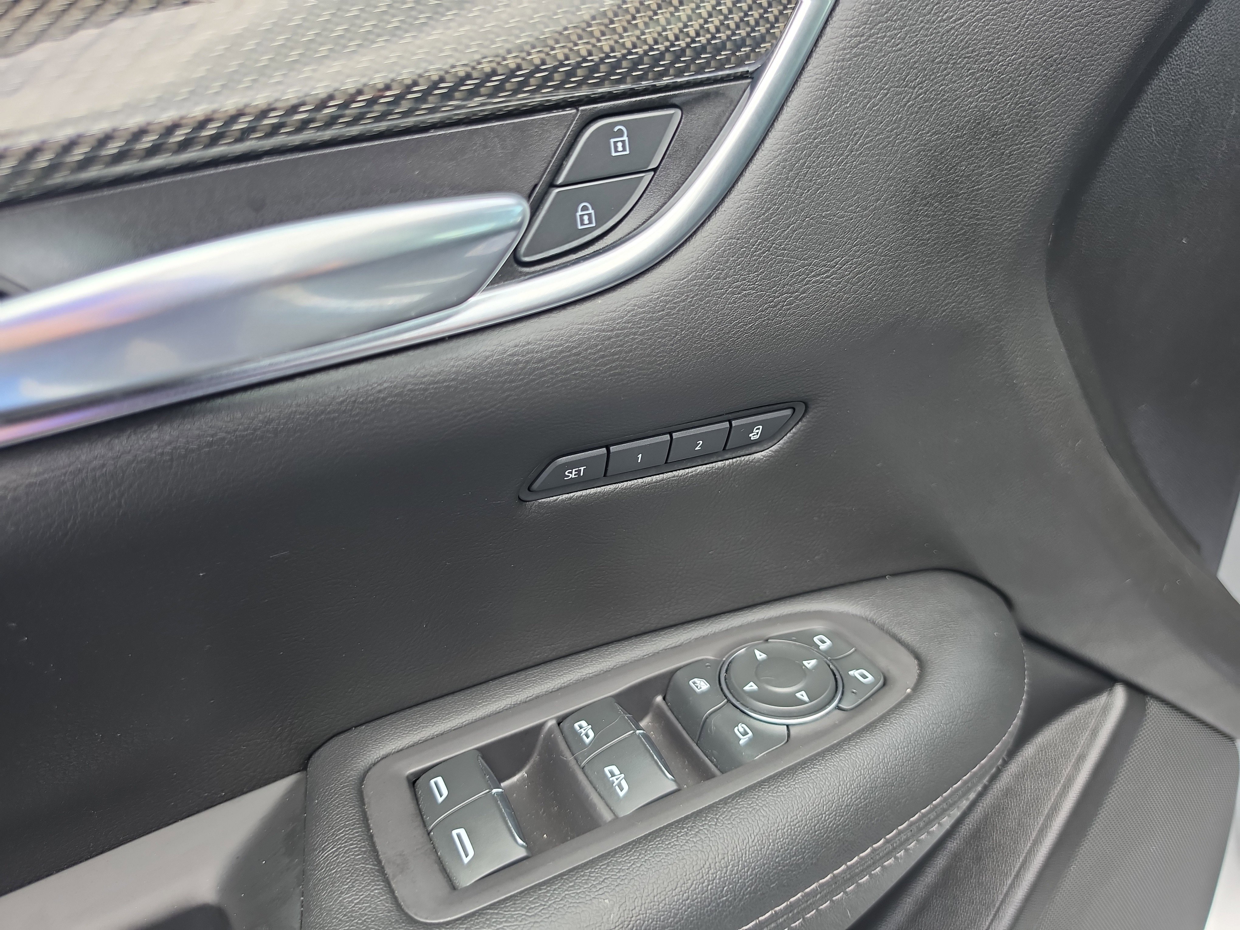 Used 2020 Cadillac XT5 Sportv AWD/4WD image 17