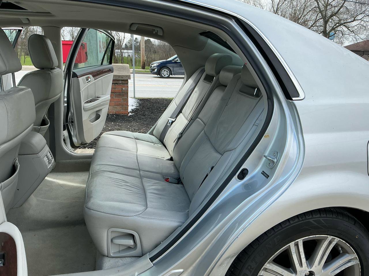 Used 2010 Toyota Avalon XL image 10