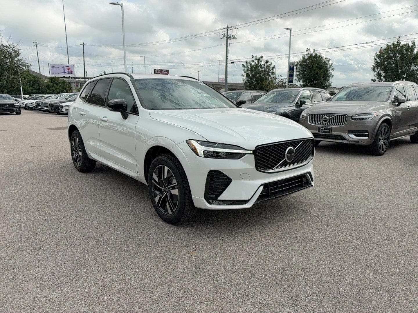 New 2027 Volvo XC60 B5 Core AWD/4WD image 6
