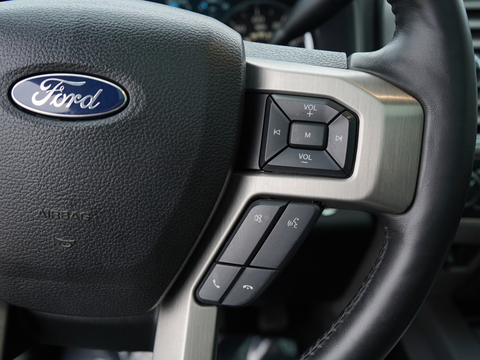 Used 2017 Ford F350 Platinum w/ Platinum Ultimate Package image 30