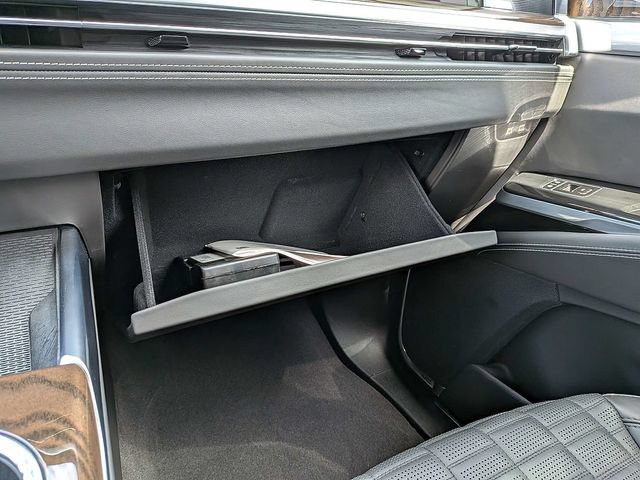 Certified 2026 Cadillac Escalade Platinum Sport AWD/4WD image 26