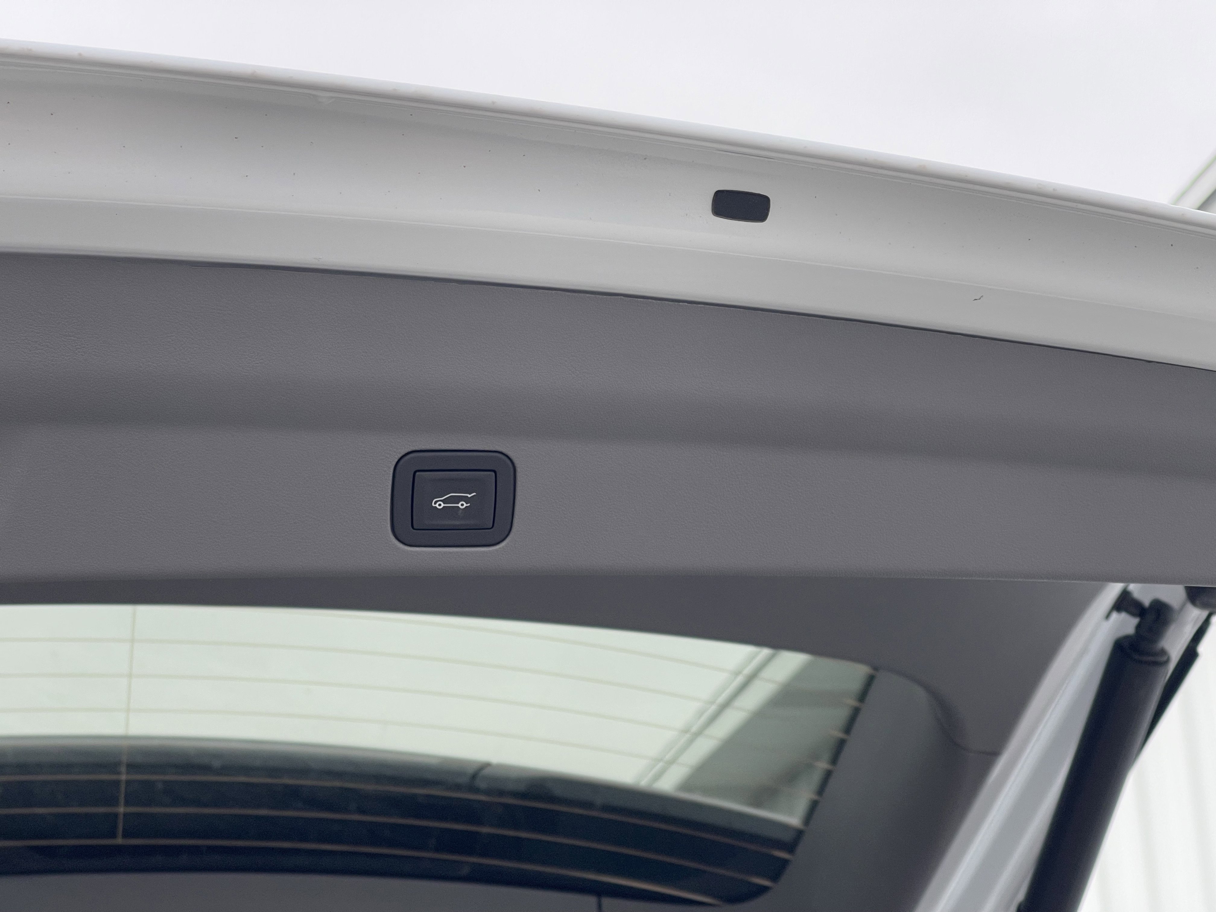 New 2026 Cadillac Escalade IQ Luxury 1 w/ LPO, Radiant Package image 25