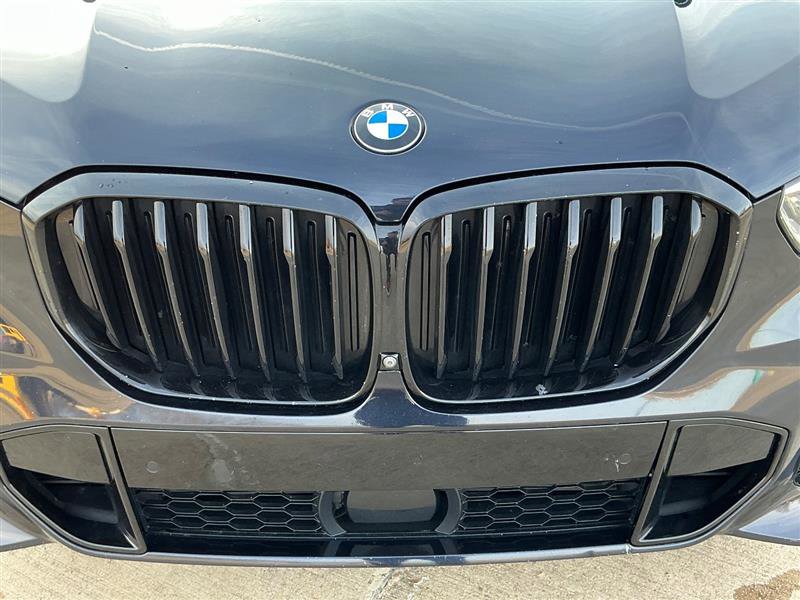 Used 2019 BMW X5 xDrive50i w/ M Sport Package image 13