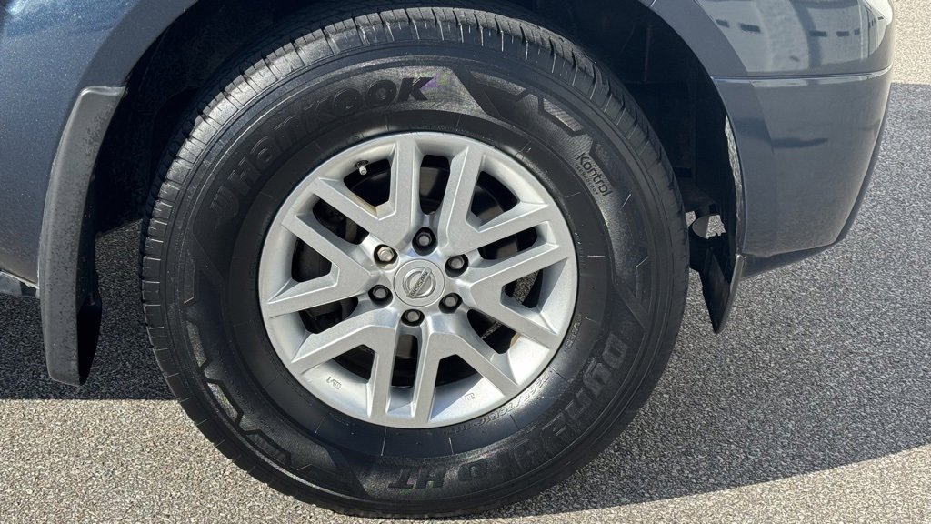 Used 2019 Nissan Frontier SV image 5