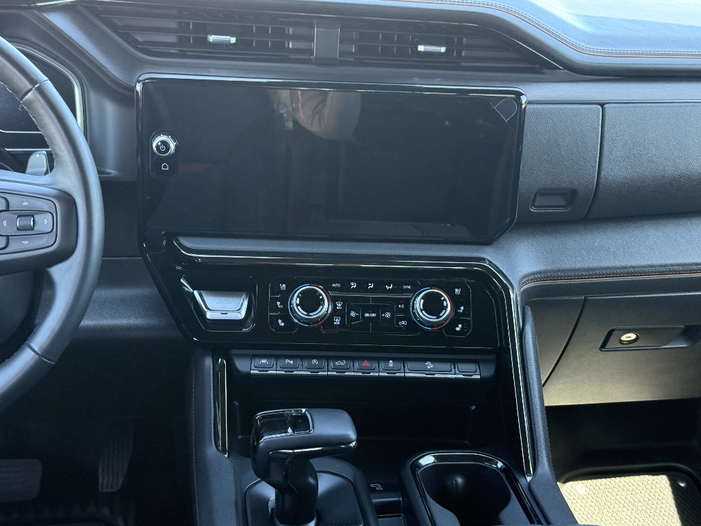 Used 2024 GMC Sierra 1500 Denali w/ Technology Package AWD/4WD image 19