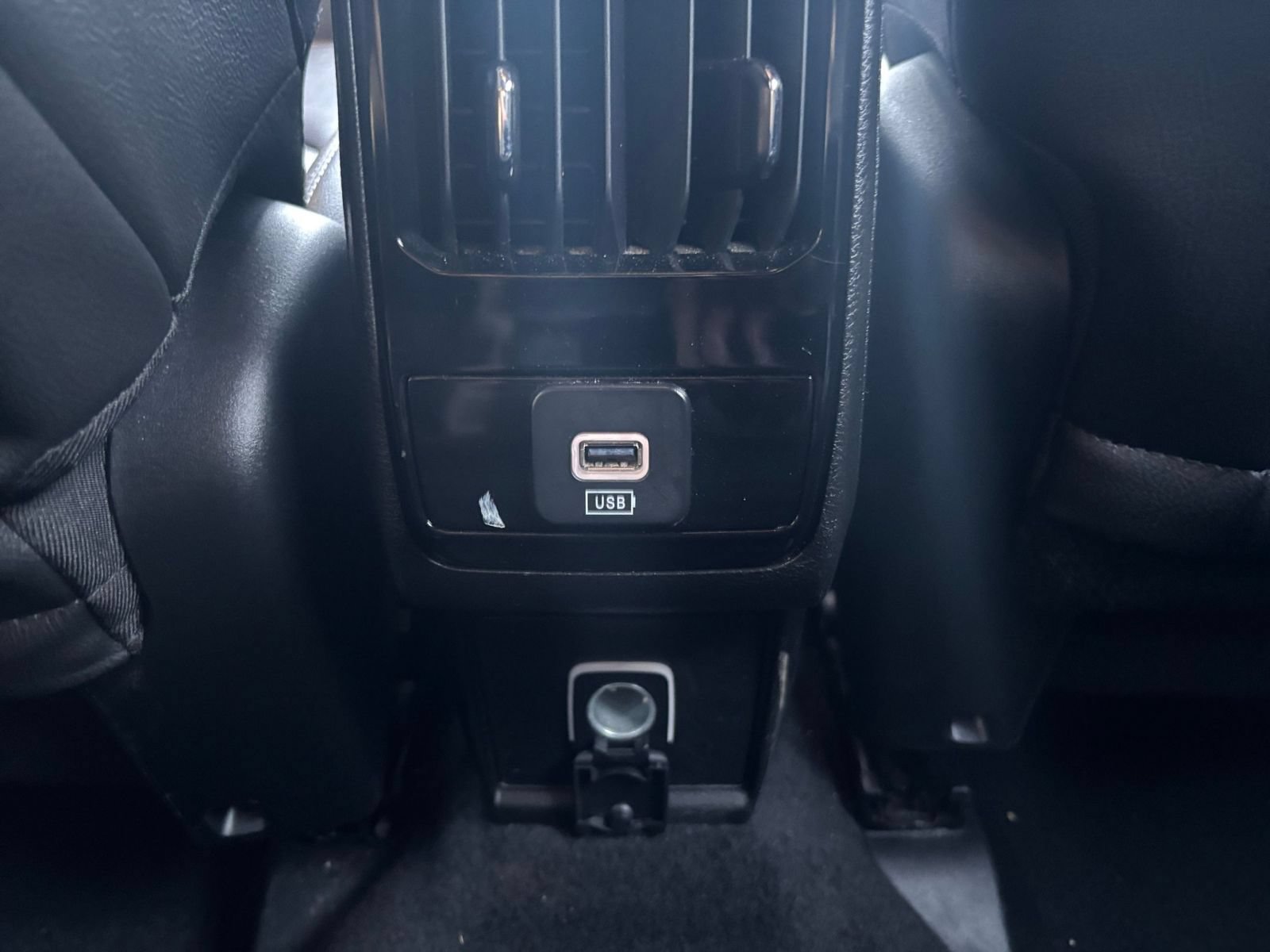 Used 2025 Jeep Compass Limited AWD/4WD image 23