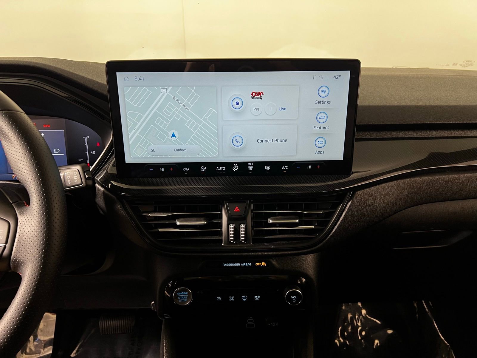 Used 2025 Ford Escape ST-Line w/ Equipment Group 301A image 18