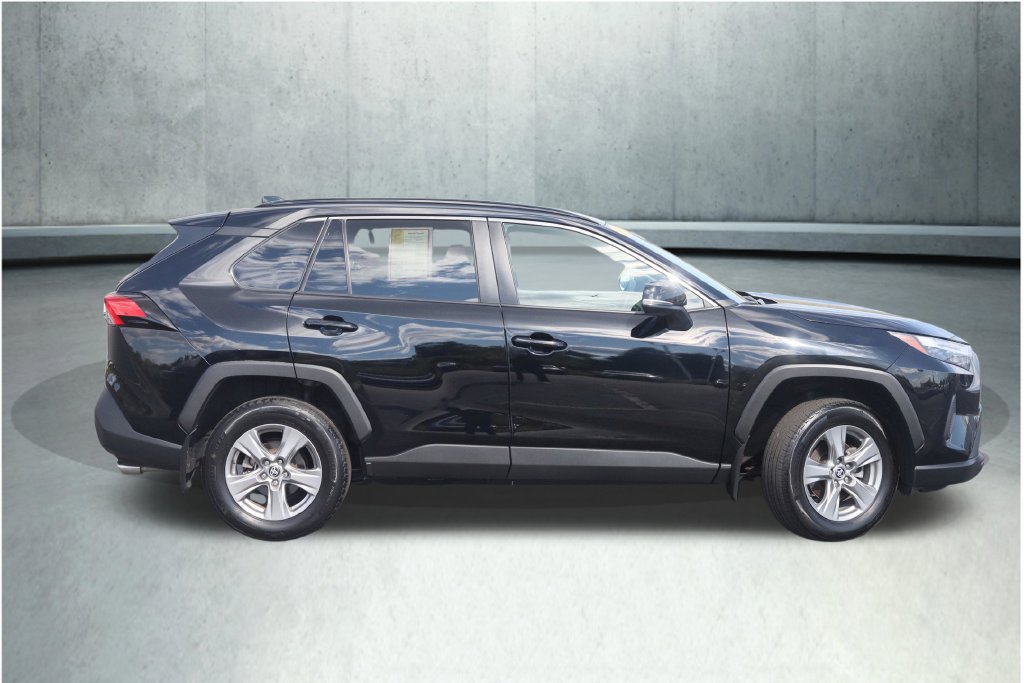 Used 2023 Toyota RAV4 XLE AWD/4WD image 13