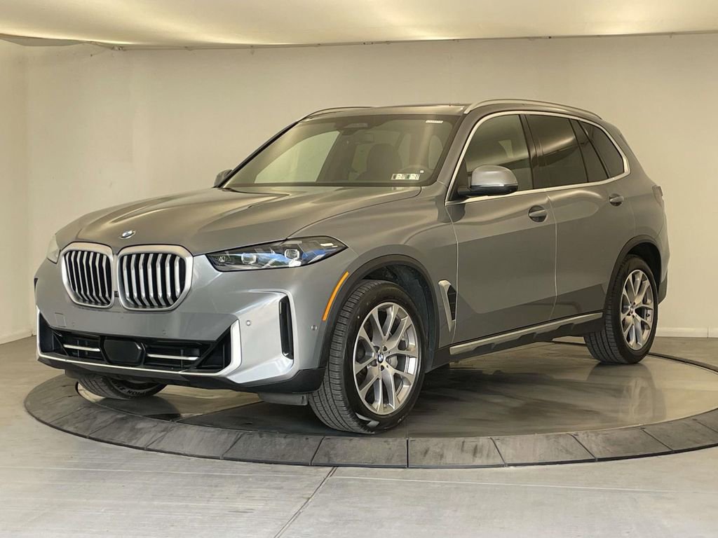 Used 2024 BMW X5 xDrive40i w/ Premium Package AWD/4WD image 1