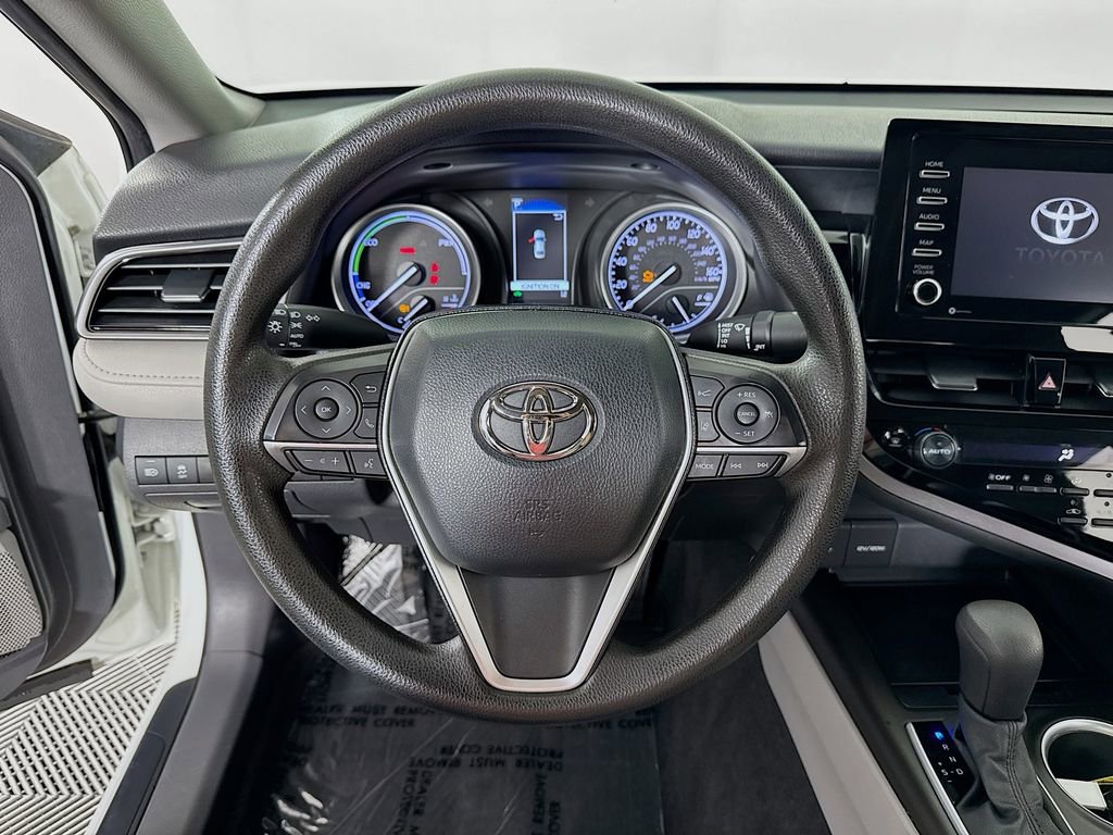 Certified 2021 Toyota Camry LE image 14