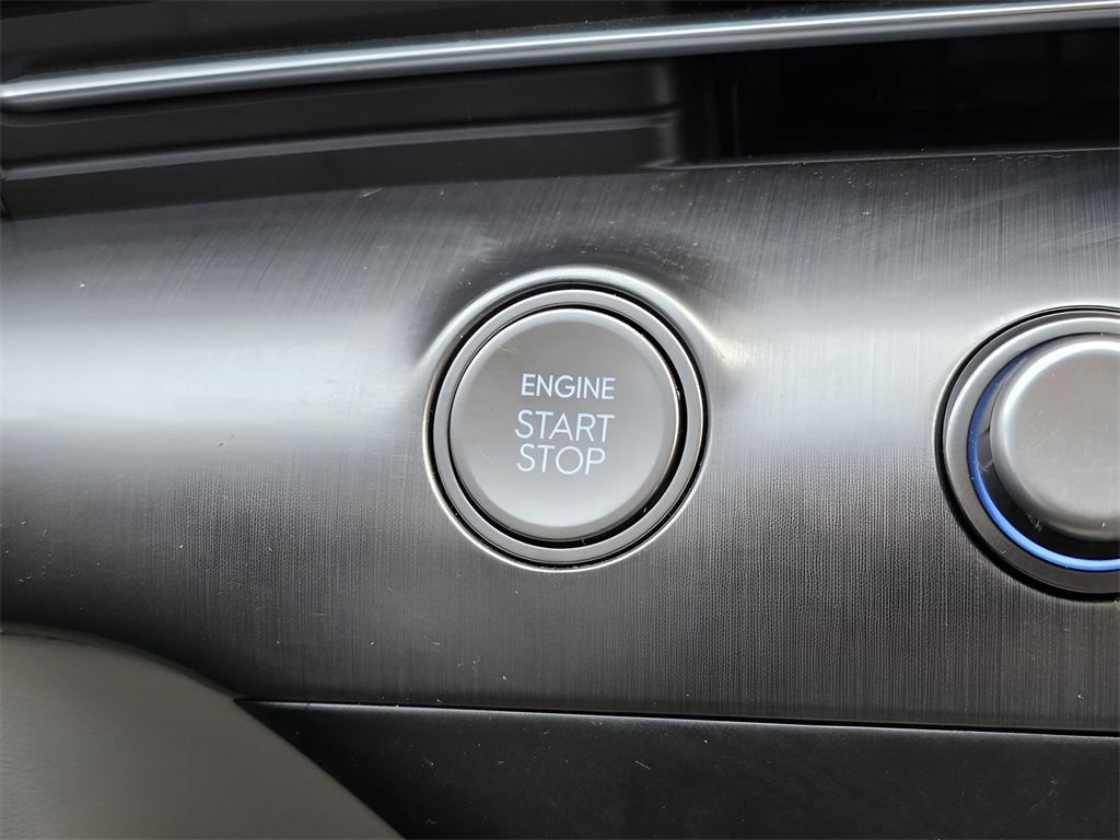 Used 2024 Hyundai Kona SEL image 28