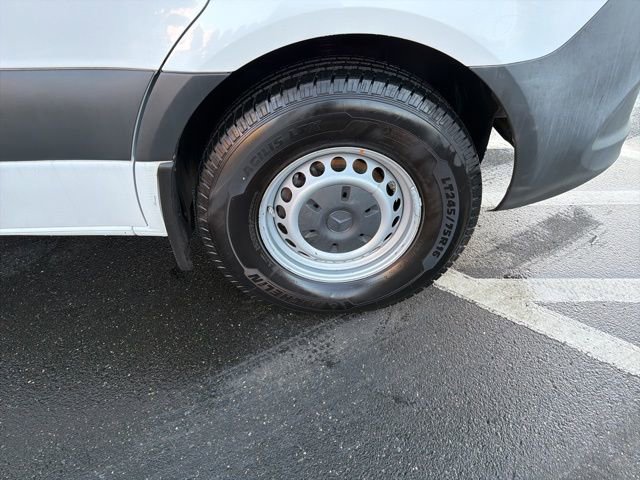 Used 2021 Mercedes-Benz Sprinter 2500 image 21