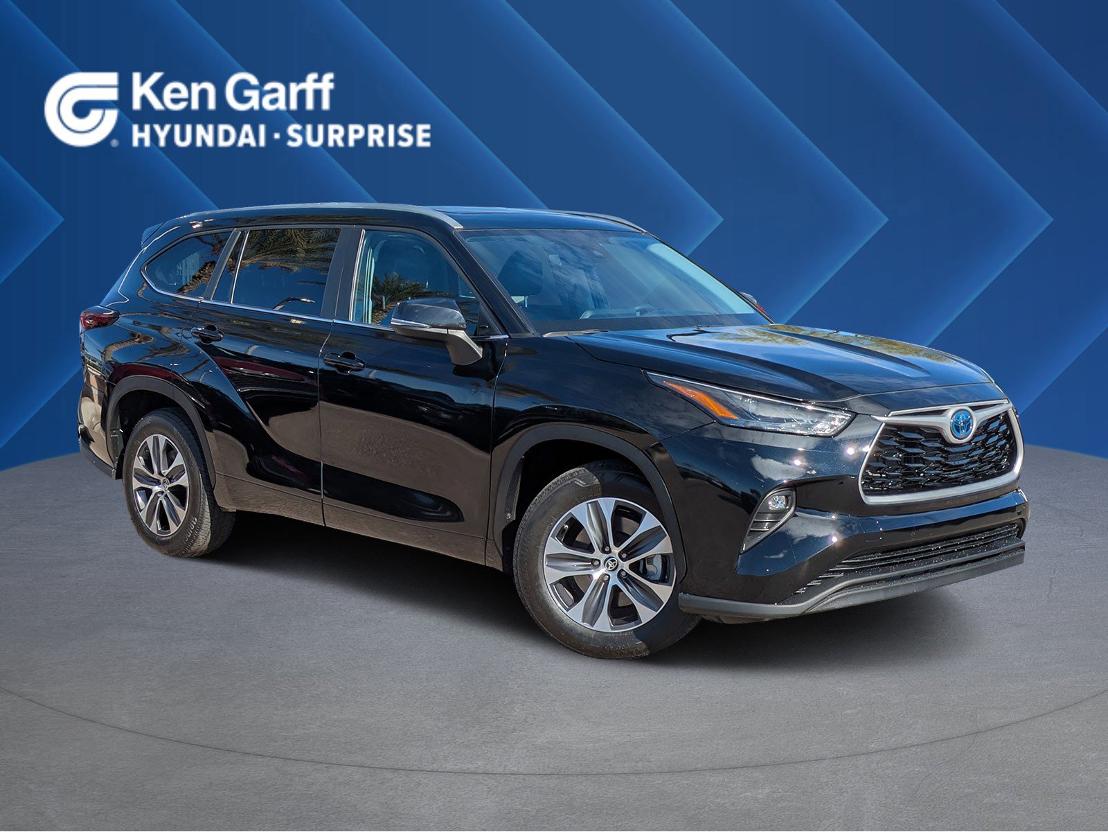 Used 2024 Toyota Highlander XLE video 1