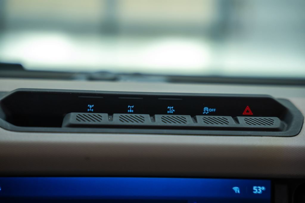 Used 2023 Ford Bronco Wildtrak image 29