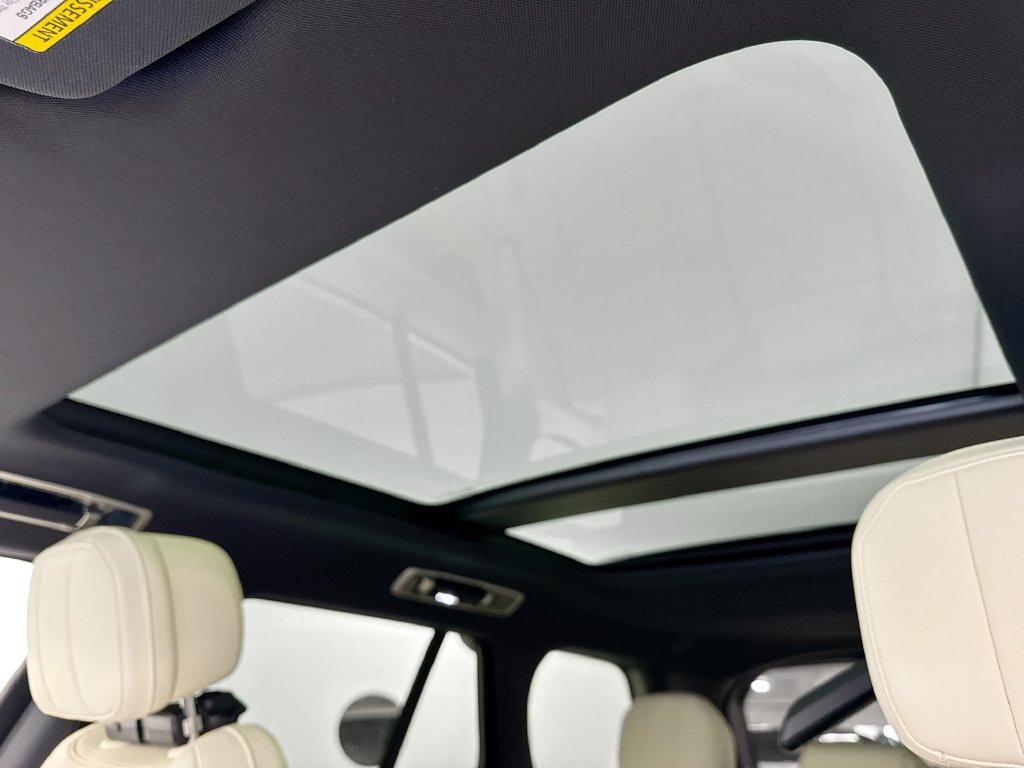 New 2026 Land Rover Range Rover SE AWD/4WD image 22