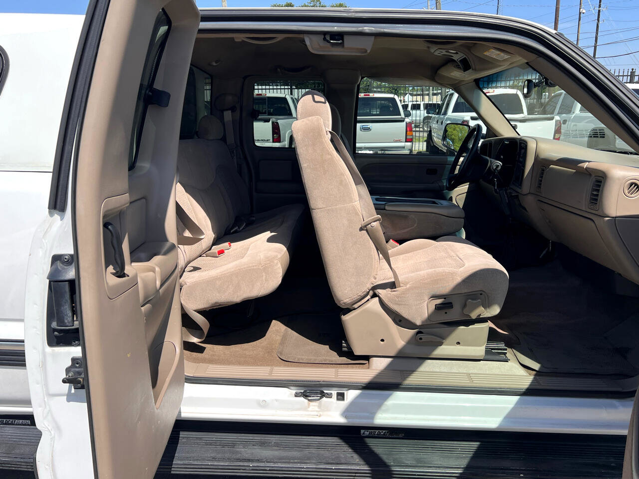 Used 2002 Chevrolet Silverado 2500 LS w/ Electrical Convenience Pkg image 60