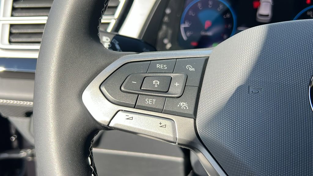 New 2026 Volkswagen Atlas Cross Sport SE image 30