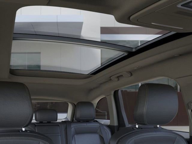 New 2025 Lincoln Nautilus Premier w/ Equipment Group 102A AWD/4WD image 22