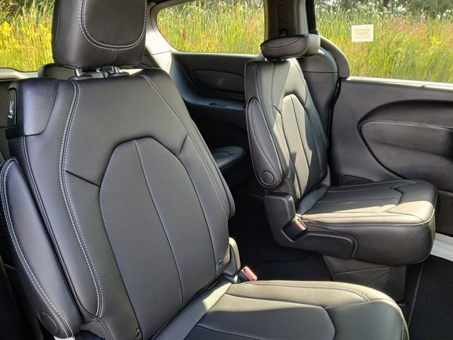New 2026 Chrysler Voyager LX image 27
