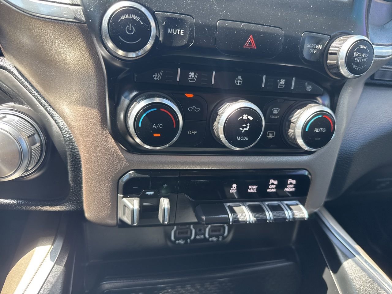 Used 2021 RAM 1500 Laramie image 14