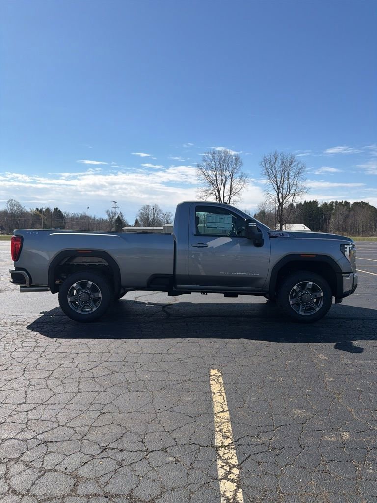 New 2026 GMC Sierra 2500 SLE image 4