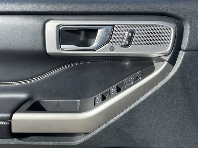 Used 2023 Ford Explorer Limited RWD image 24
