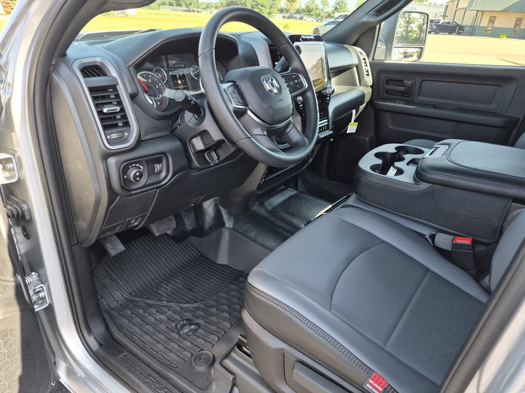 New 2027 RAM 3500 Tradesman AWD/4WD image 17