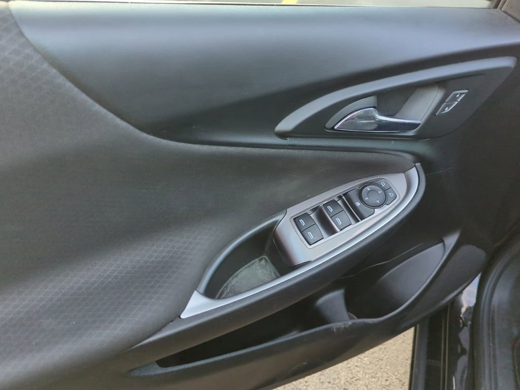 Used 2021 Chevrolet Malibu LS w/ LPO, Convenience Package 1 image 8