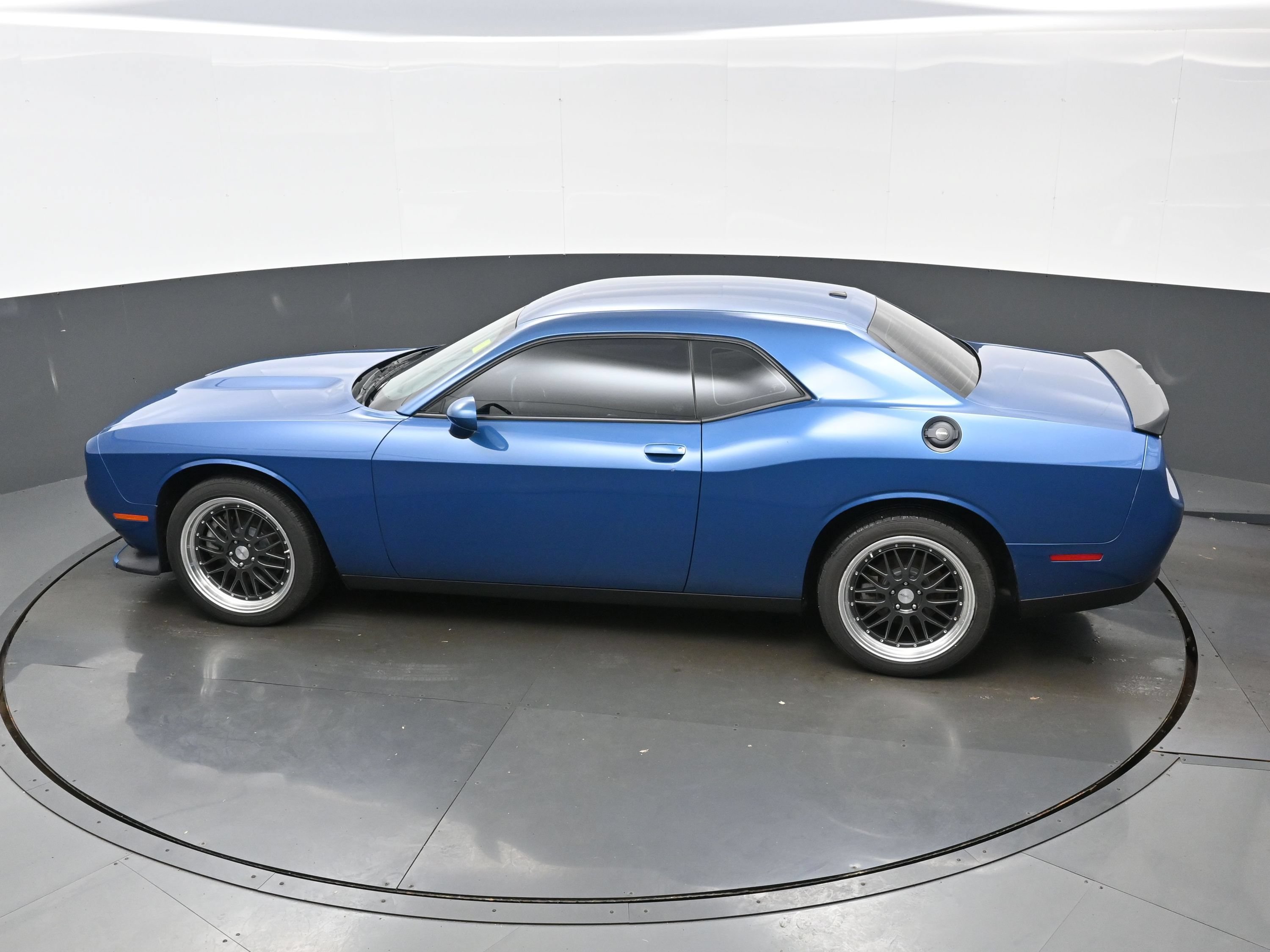 Used 2021 Dodge Challenger GT w/ Blacktop Package AWD/4WD image 35