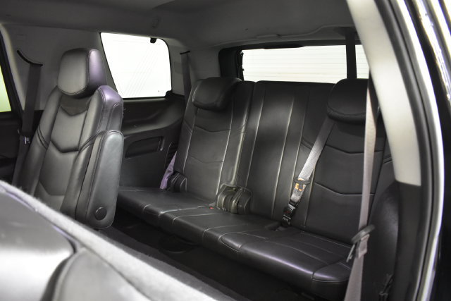 Used 2017 Cadillac Escalade Premium Luxury AWD/4WD image 30