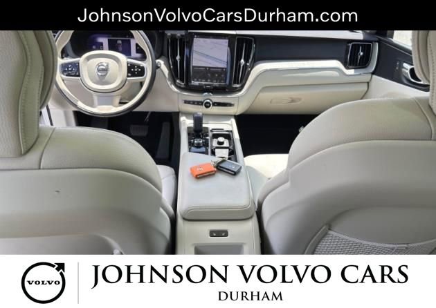 Used 2023 Volvo XC60 B5 Plus w/ Climate Package AWD/4WD image 10