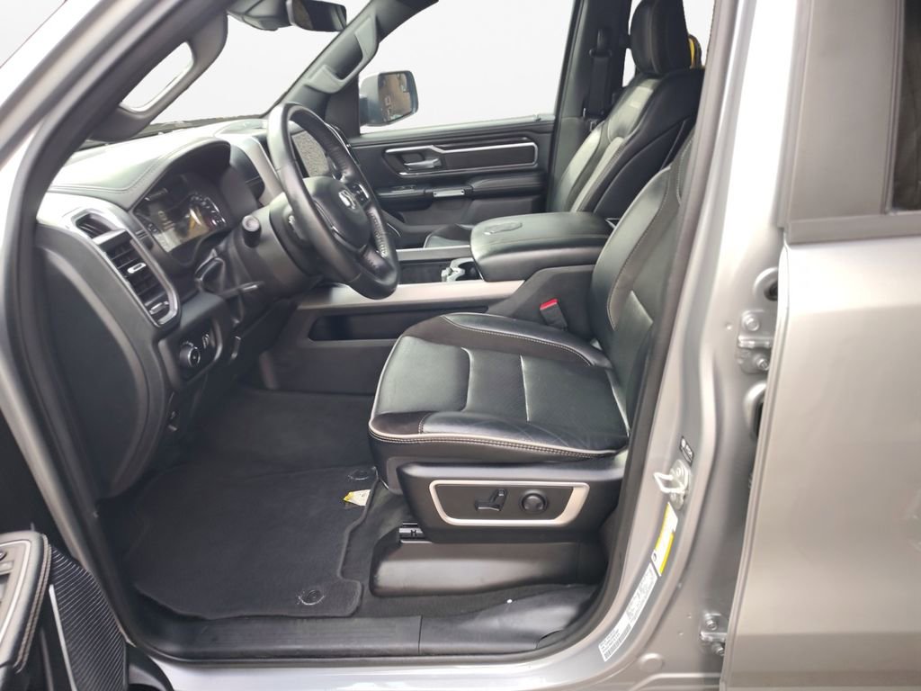 Used 2024 RAM 1500 Laramie image 18