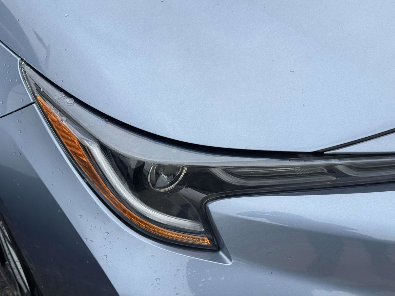 Used 2022 Toyota Corolla SE w/ SE Premium Package image 7