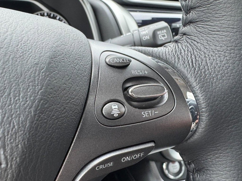 Used 2024 Nissan Murano SL image 19
