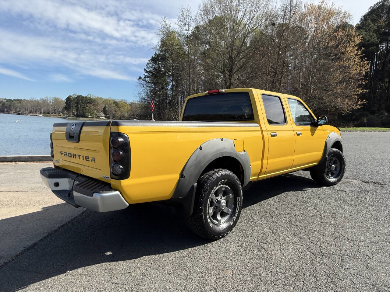 Used 2002 Nissan Frontier XE image 7
