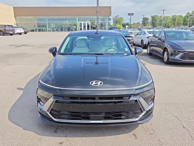 New 2026 Hyundai Sonata Limited FWD image 3