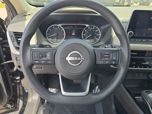 Used 2024 Nissan Rogue SV image 23