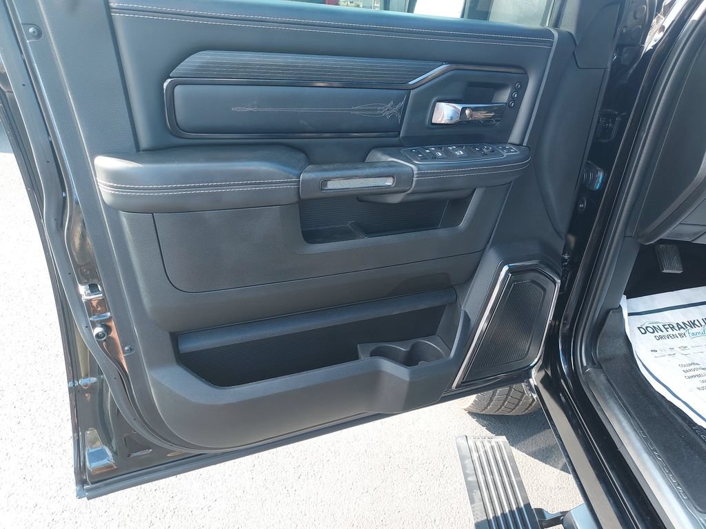 Used 2024 RAM 3500 Limited AWD/4WD image 12