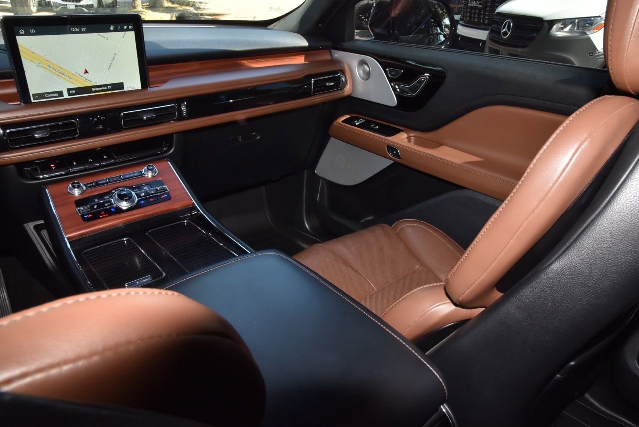 Used 2022 Lincoln Aviator Reserve w/ Equipment Group 201A image 18
