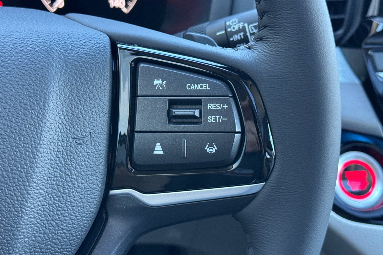 New 2026 Honda Odyssey Touring image 29