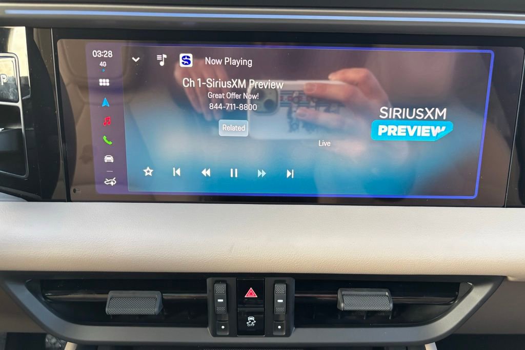 New 2025 Porsche Macan 4 Electric image 31